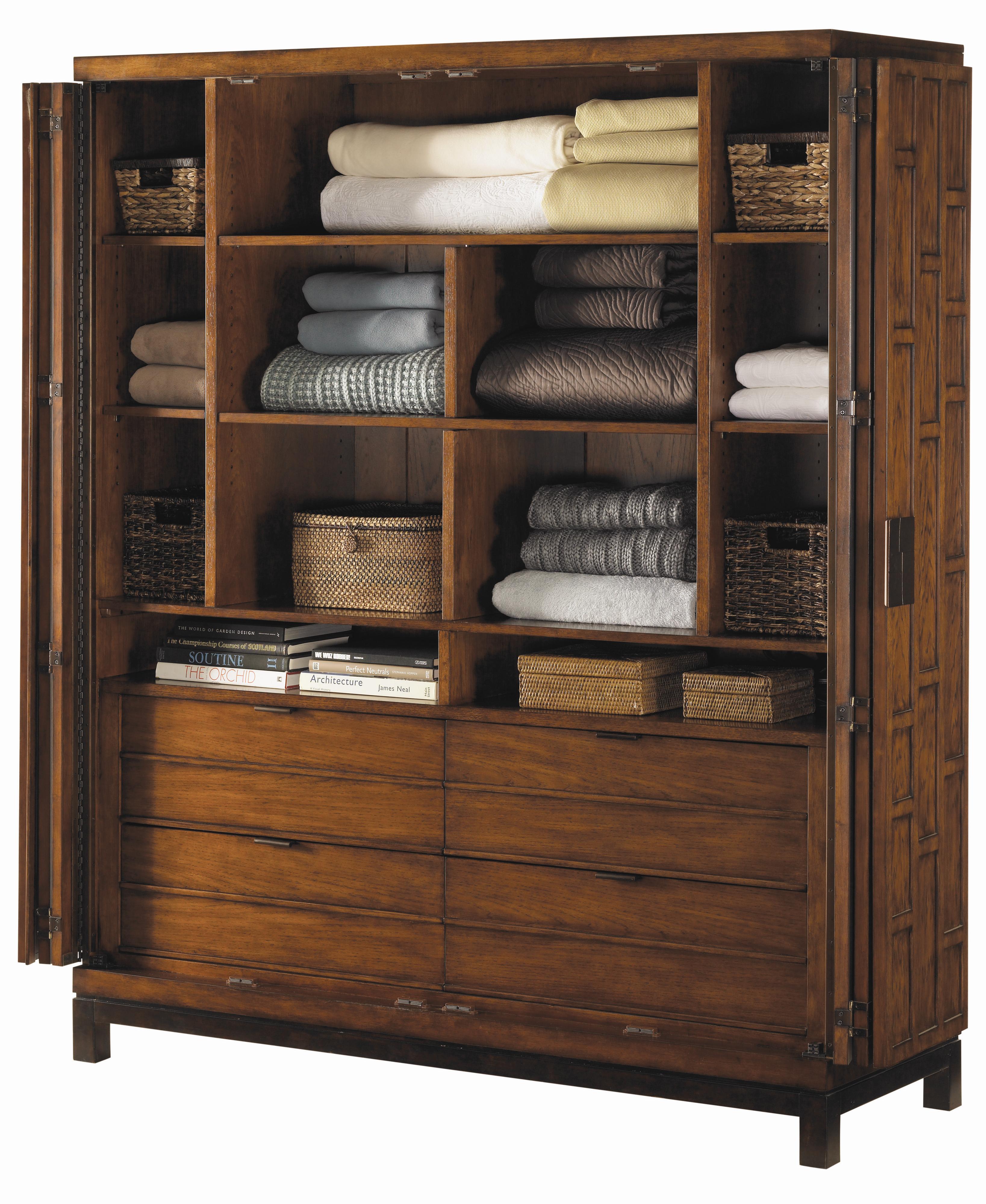 Gentleman's store chest armoire